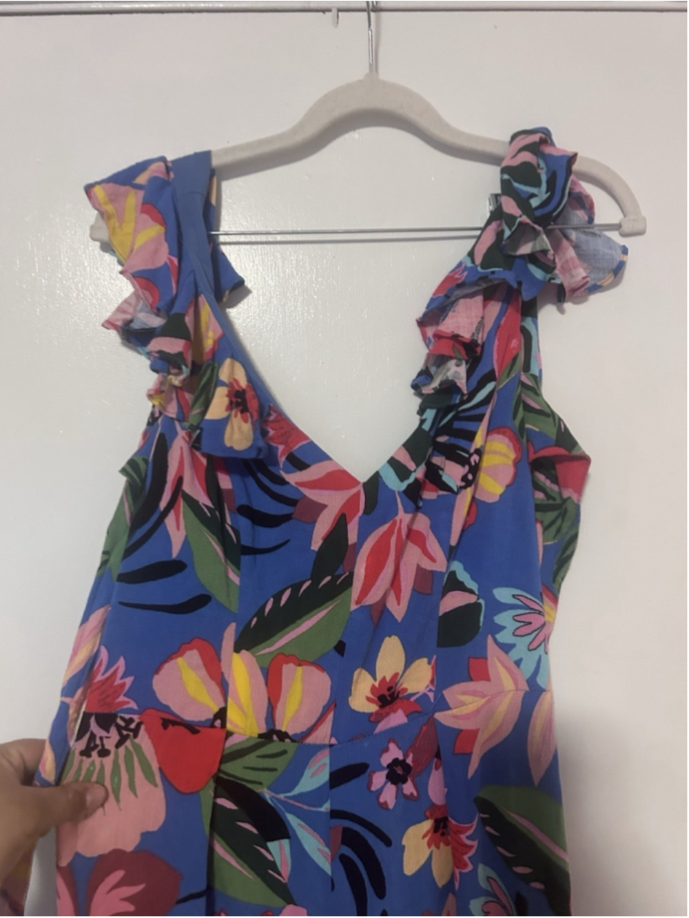 Sugarlips Inez Tropic Floral Ruffle V-Neck Tie Back Jumpsuit size M - Picture 8 of 8